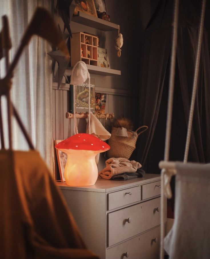 Egmont Heico Mushroom Lamp Large Red - Image 6