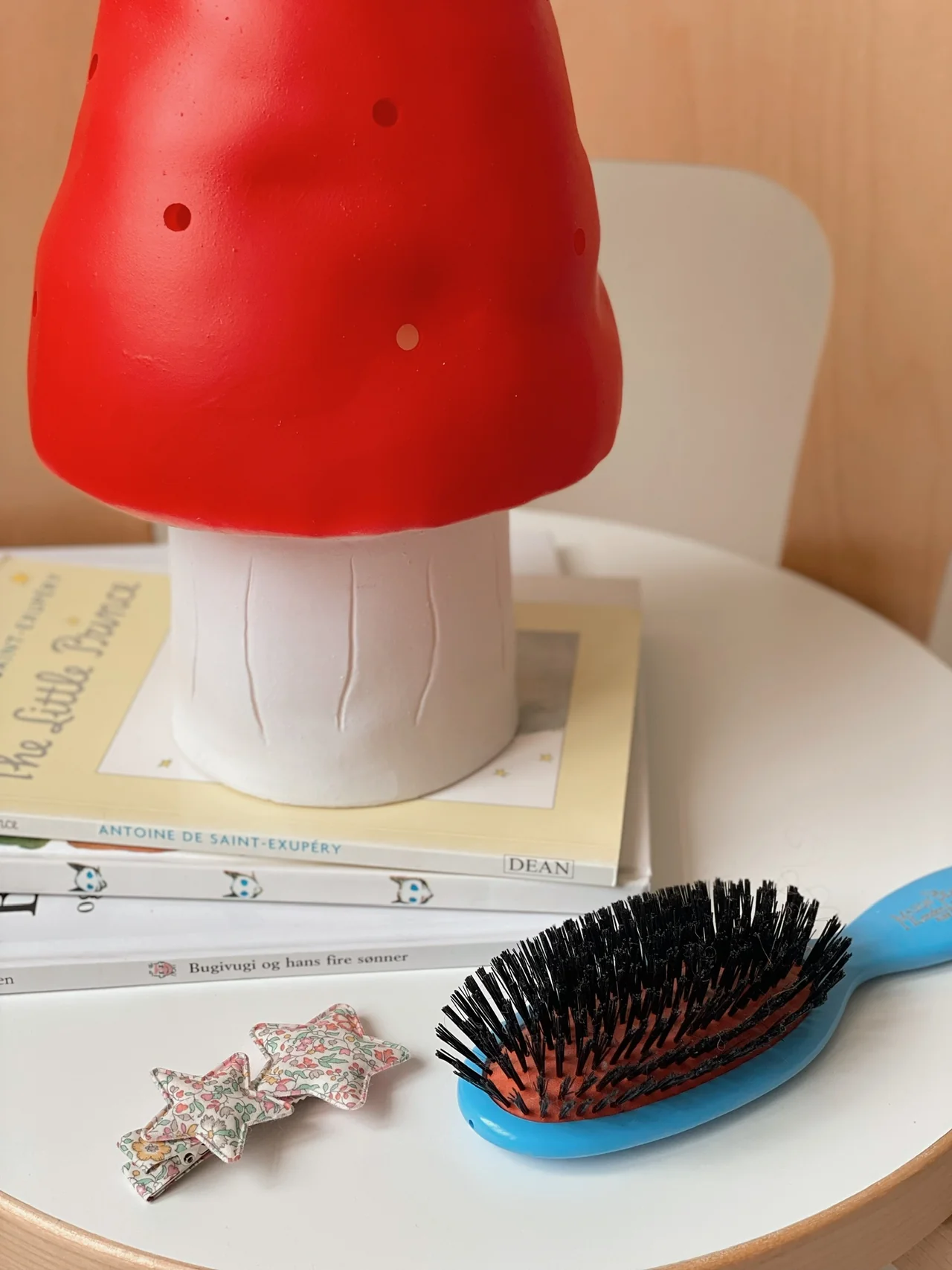 Egmont Toys Heico Mushroom Lamp Small Red - Image 5