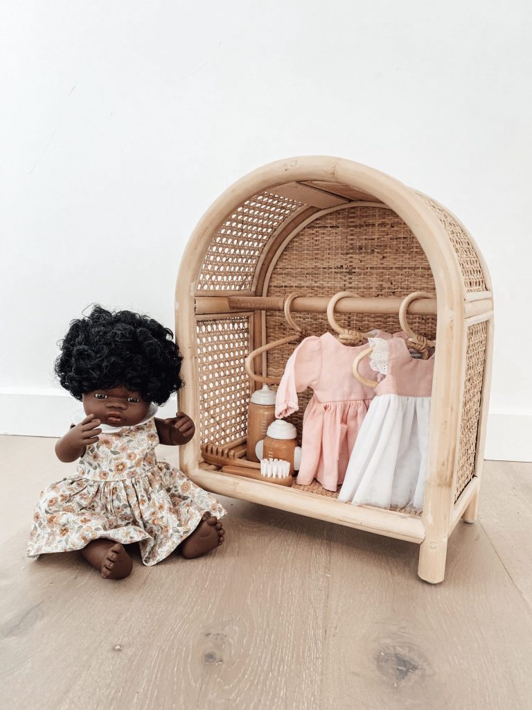 Tiny Harlow Dolls Storage Station Leo & Bella