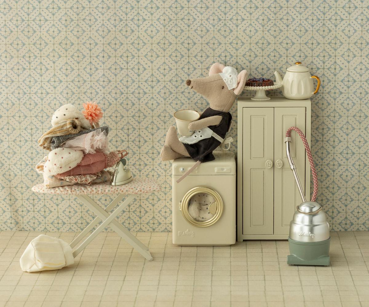 Maileg Mouse Iron and Ironing Board - Image 3