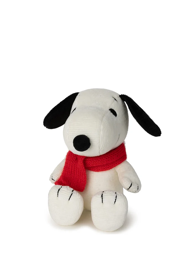 Peanuts Snoopy Sitting with Scarf 17cm - Image 3
