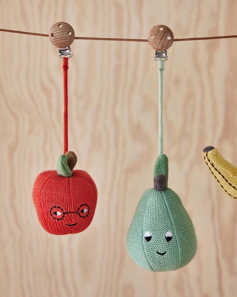 OYOY Yummy Pram Toy Clip - Pear - Image 4