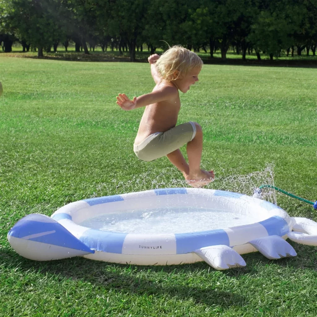 SUNNYLiFE Kids Sprinkler Mat Into the Wild Blue - Image 3