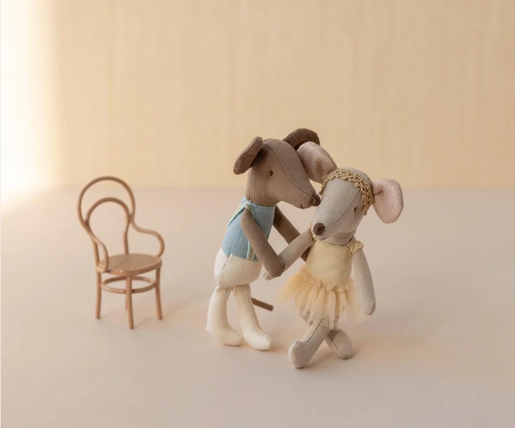 Maileg Mouse in Tube Ballet Dancer Big Brother - Image 4