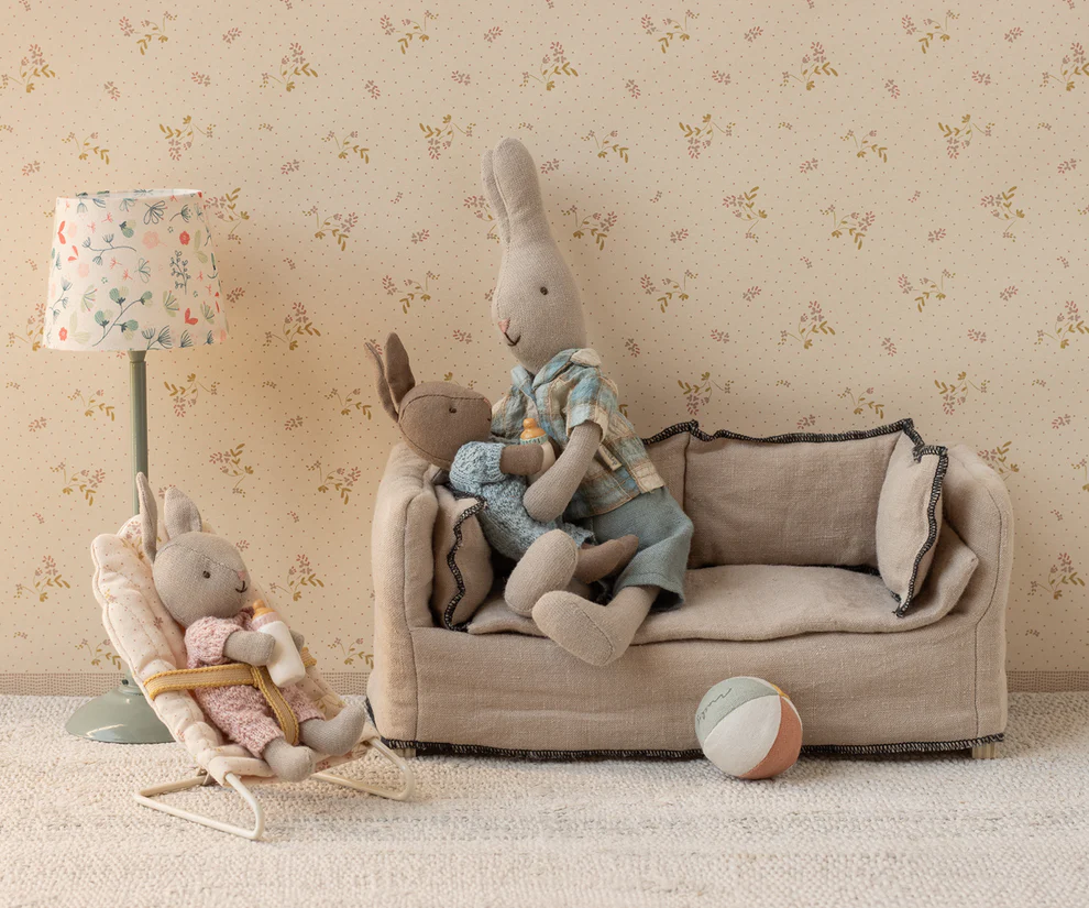 Maileg Micro Rabbit Sand Knitted Suit Rose - Image 3