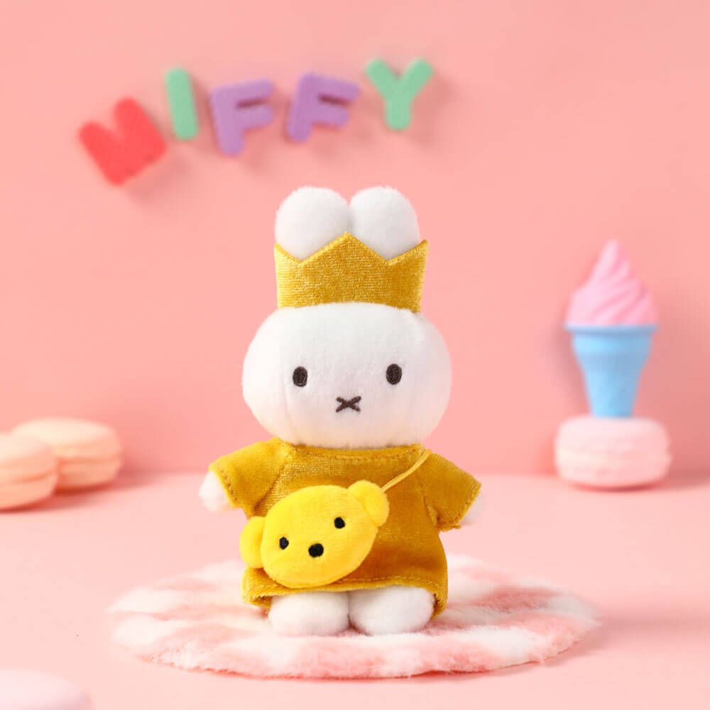 VIPO x Miffy Plush Keychain Blind Box - Mini Bag Series - Image 10