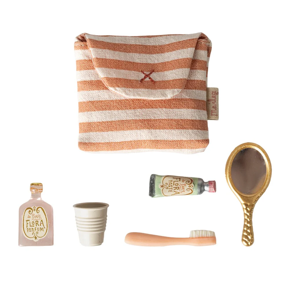 Maileg Mouse Toothbrush Set Coral - Image 3