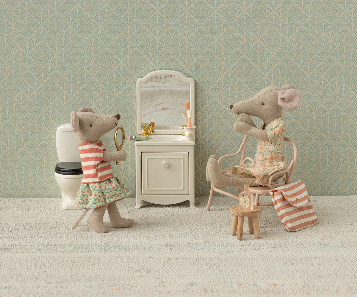 Maileg Mouse Toothbrush Set Coral - Image 4