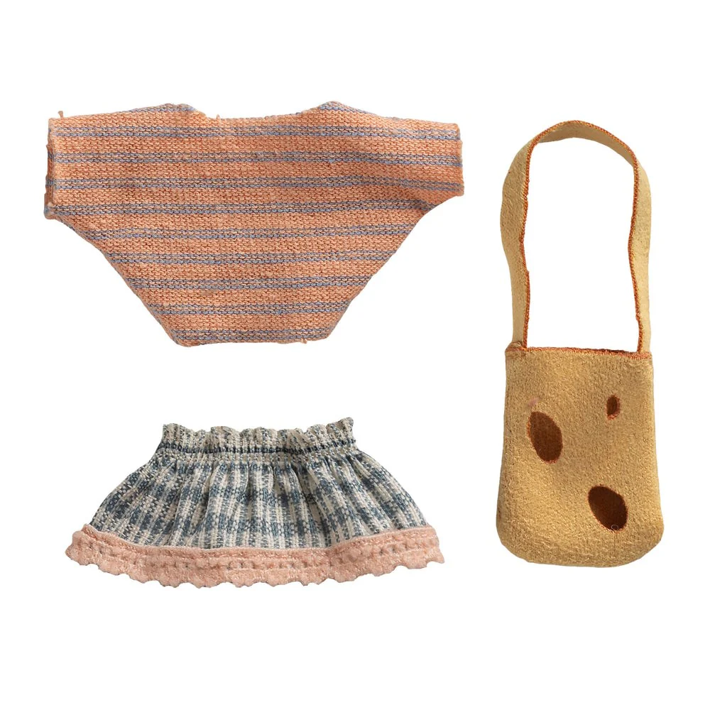 Maileg Clothes and Bag for Little Sister Mouse