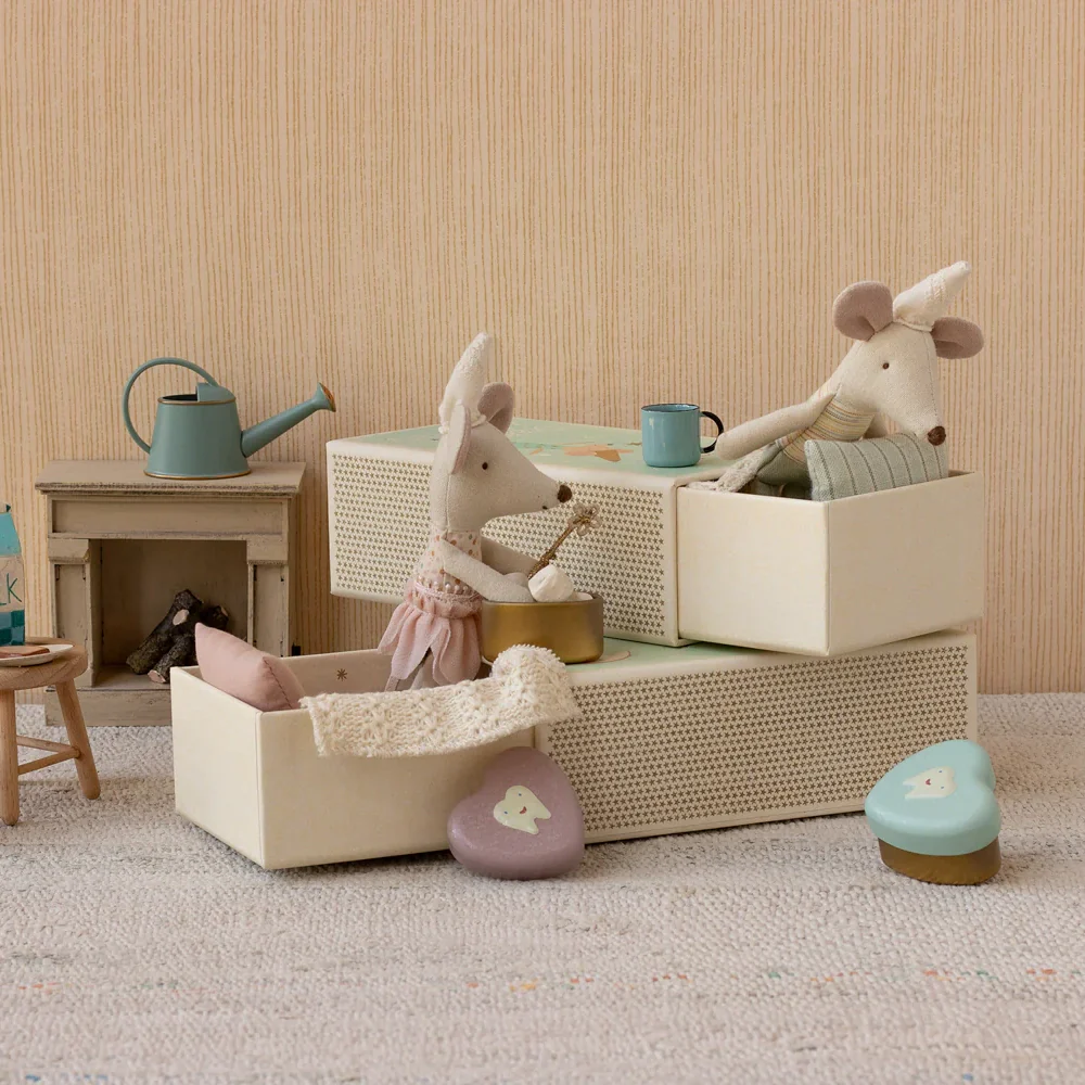 Maileg Mouse in Matchbox Tooth Fairy Little Brother - Image 5