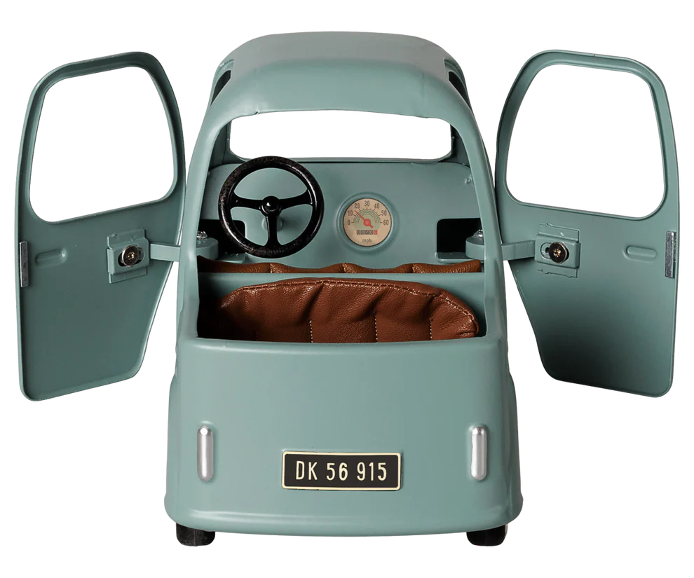 Maileg Mouse Truck - Image 3