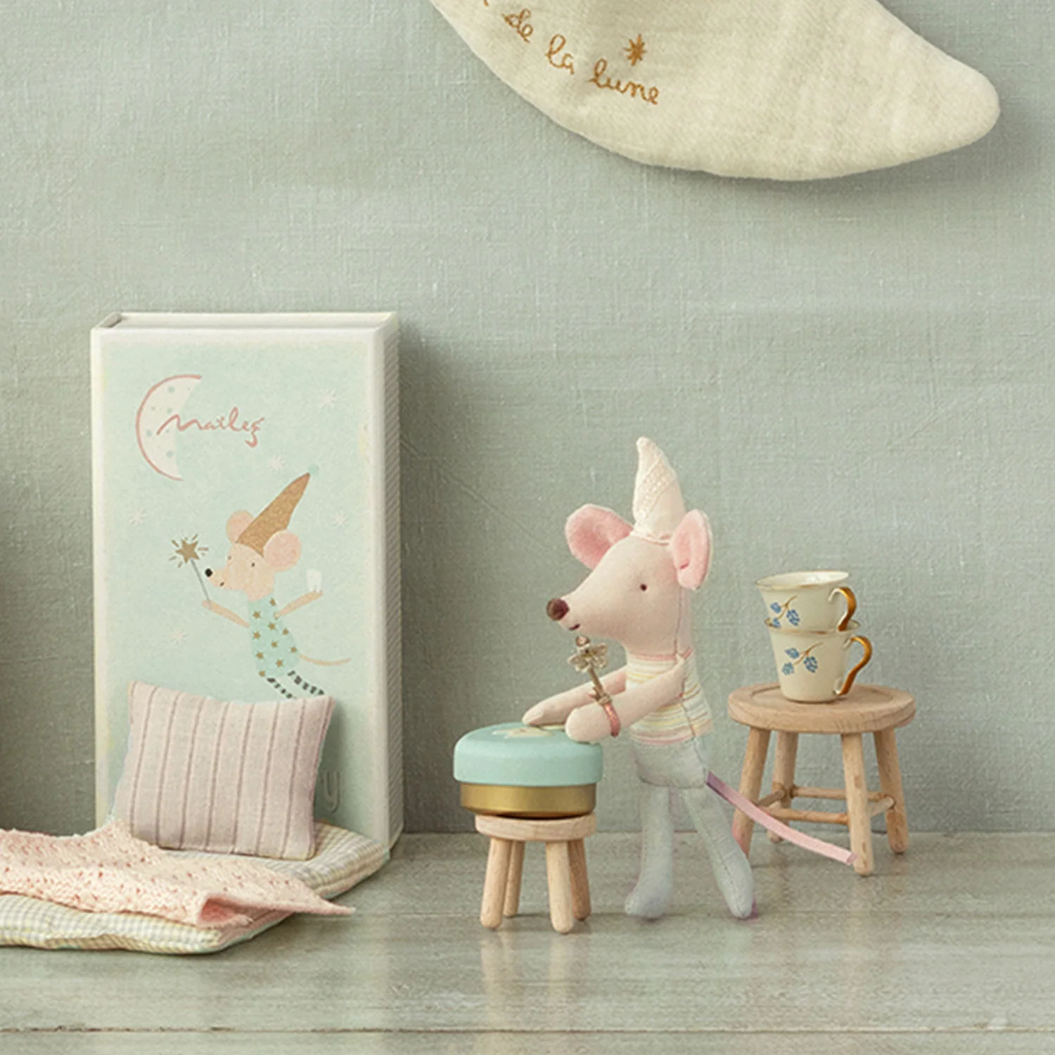 Maileg Mouse in Matchbox Tooth Fairy Little Brother - Image 4